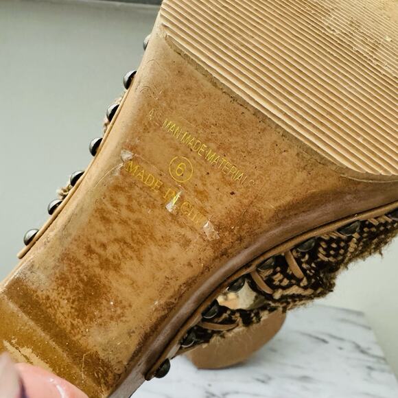 Erica Brooke Fuzzy Brown Knit Heel Clogs Women’s Size 6 - Picture 8 of 10